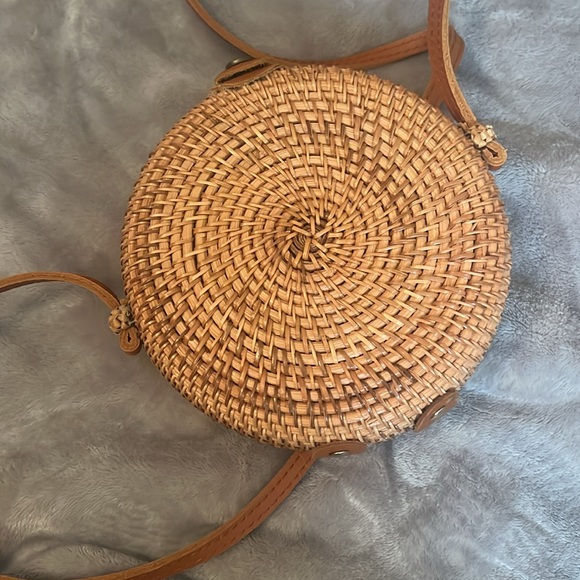 Round Woven Tan Crossbody Bag - Picture 6 of 6